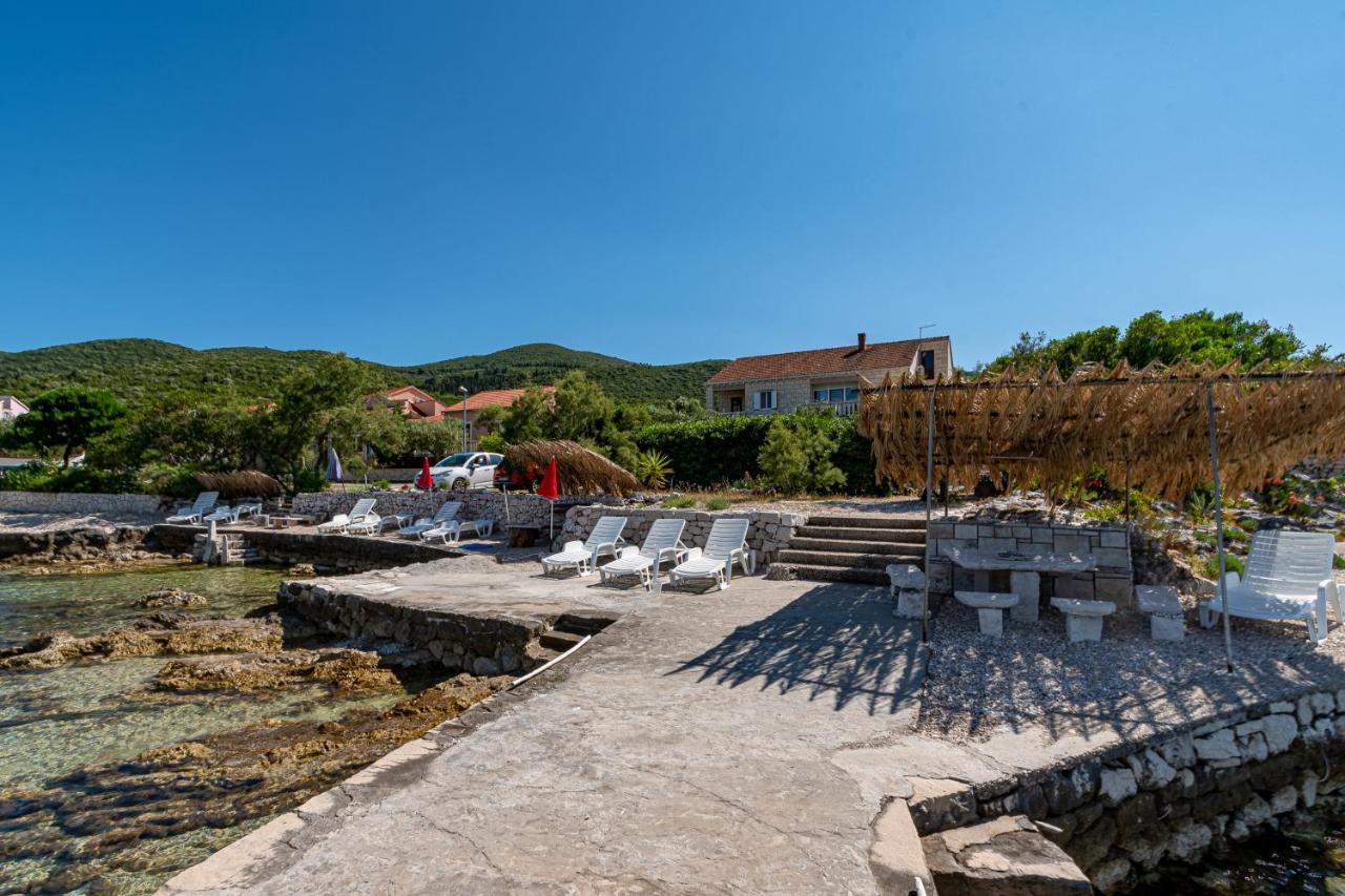 Apartments Mak Račišće Exterior foto