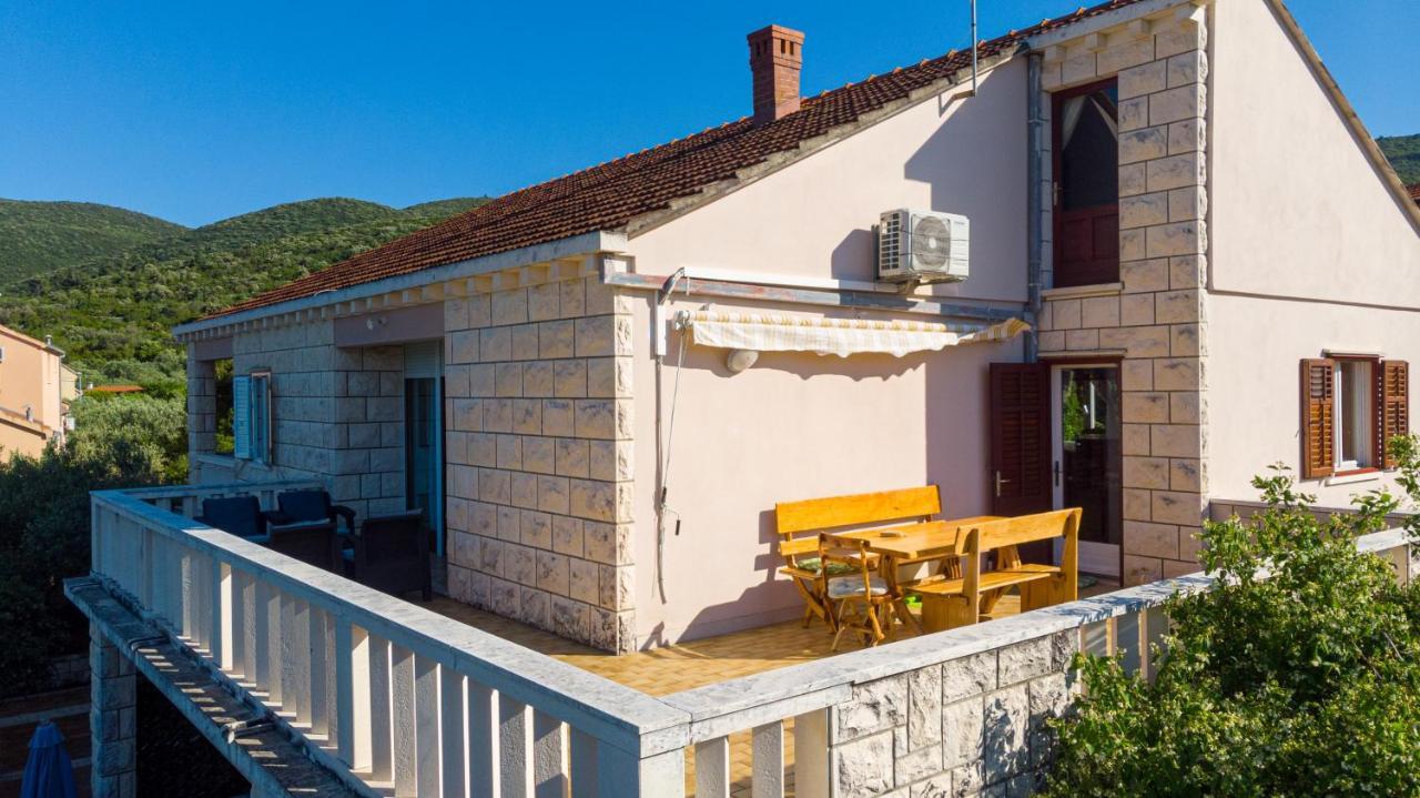 Apartments Mak Račišće Exterior foto