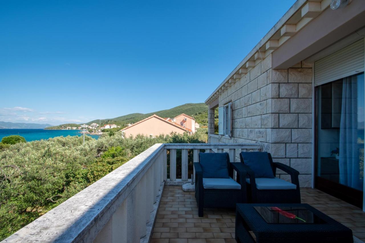 Apartments Mak Račišće Exterior foto