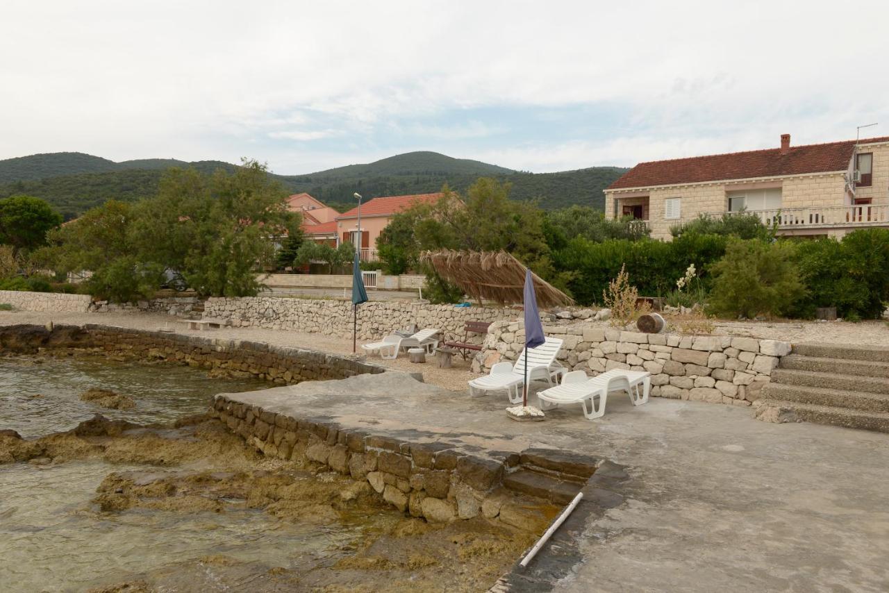 Apartments Mak Račišće Exterior foto
