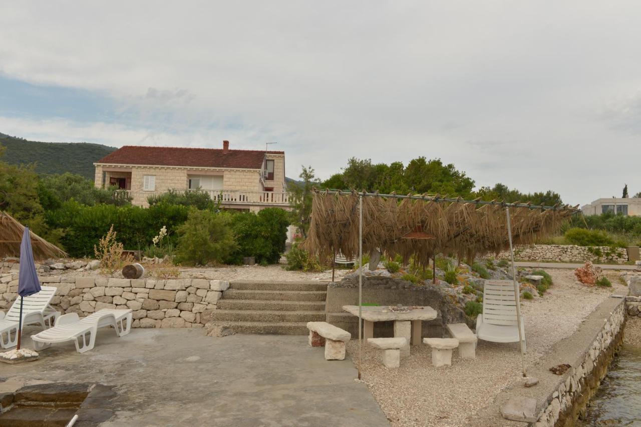 Apartments Mak Račišće Exterior foto